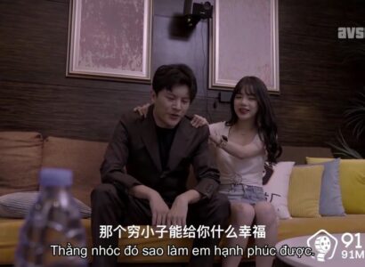 Mỹ nhân âm nhạc bán thân cho đại gia, phản bội chàng trai si tình để tỏa sáng