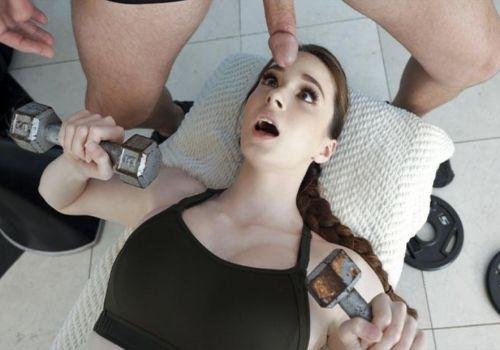 Cô Gái Tập Gym Nóng Bỏng Thèm Khát Dương Vật Khổng Lồ